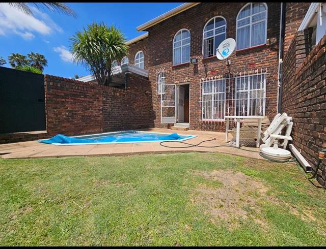 2 BEDROOM DUPLEX FOR SALE IN NORKEM PARK